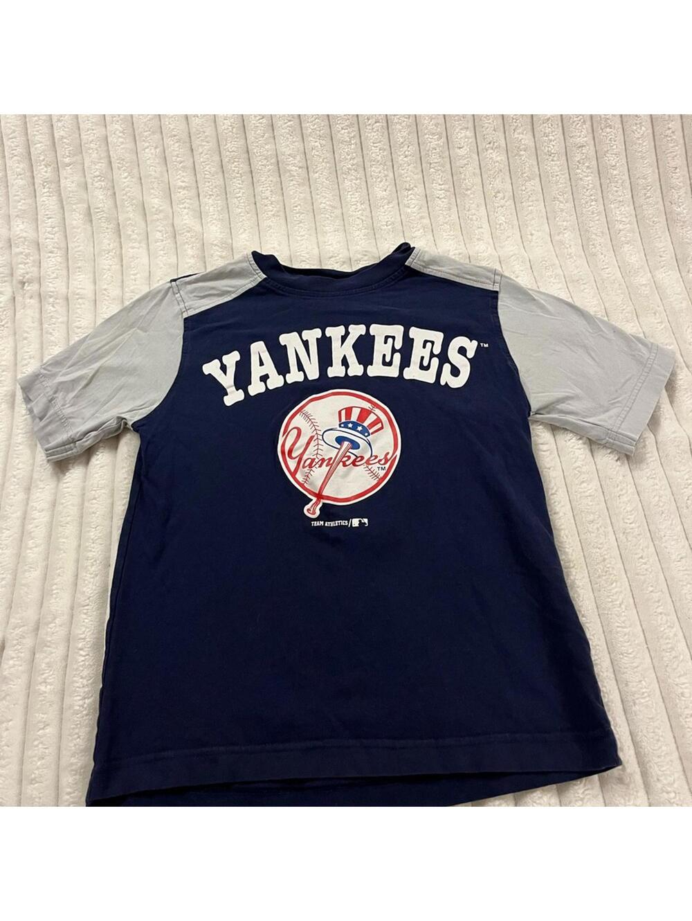 MLB New York Yankees Kids Navy and Gray Tshirt Boys Size Medium 8/10